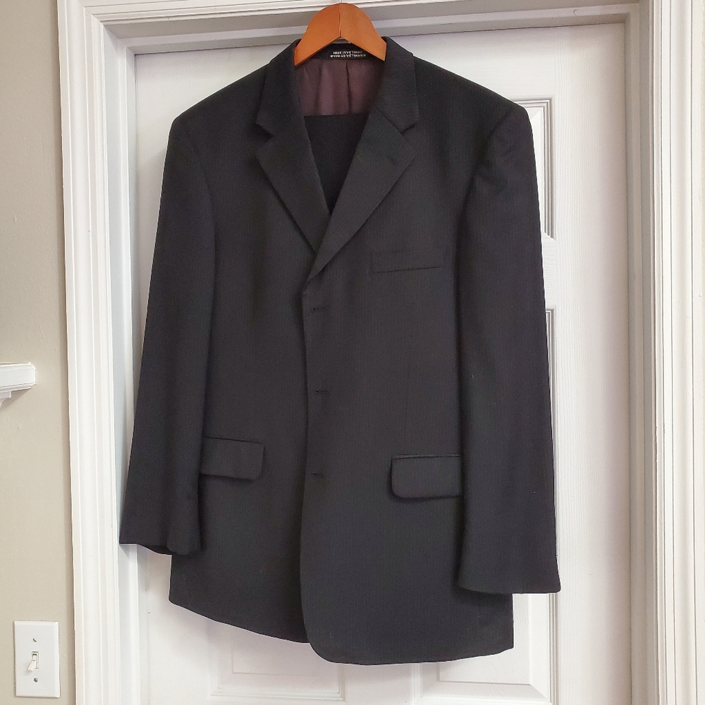 Men's Suit 42R  34x29